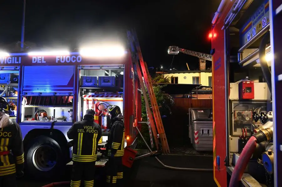 L'incendio alla cascina Cattafame di Ospitaletto