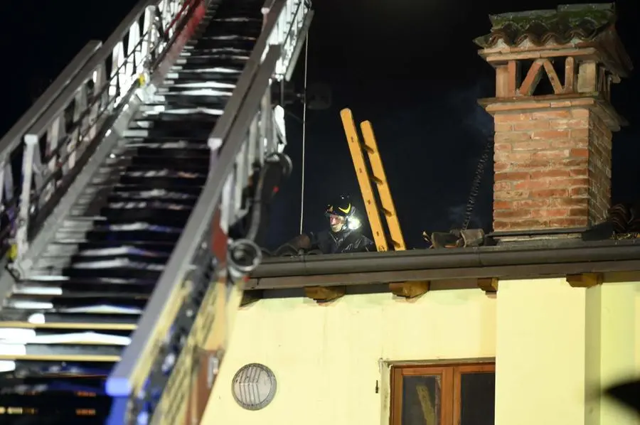L'incendio alla cascina Cattafame di Ospitaletto