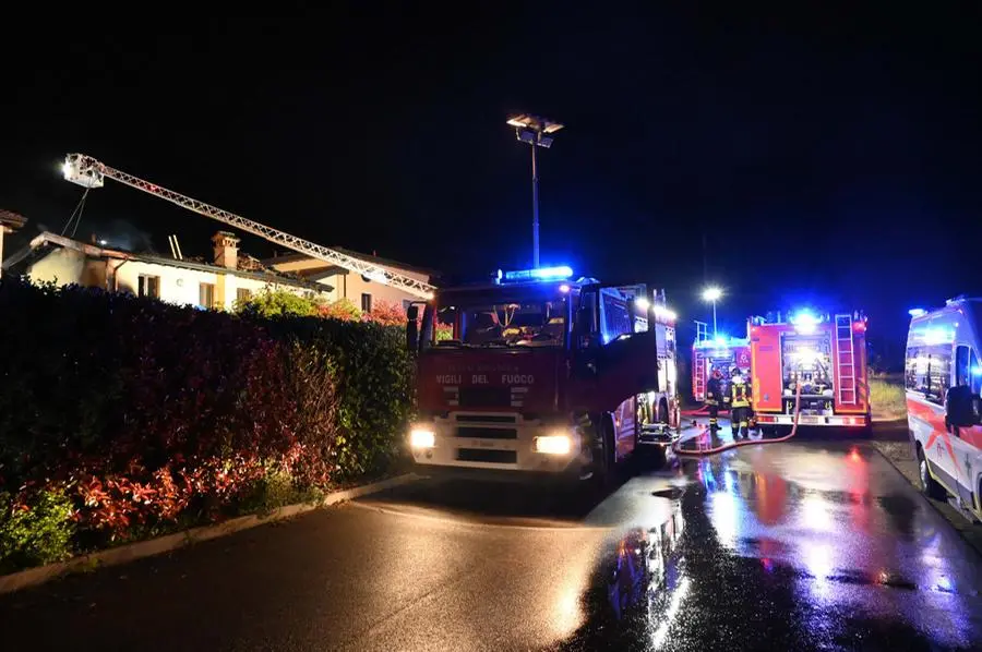 L'incendio alla cascina Cattafame di Ospitaletto