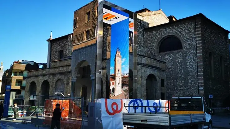 Le prime immagini di Bergamo dallo Stargate di piazza Vittoria