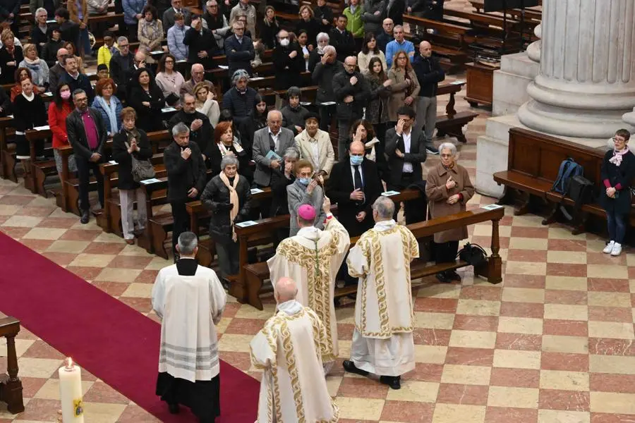 La messa solenne di Pasqua in Duomo a Brescia