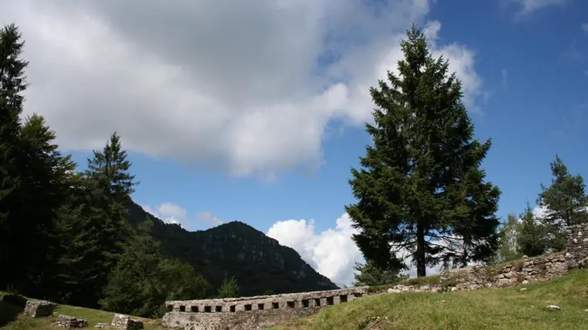 Passo Nota, trincee e fortificazioni della Prima guerra mondiale sui monti di Tremosine - © www.giornaledibrescia.it