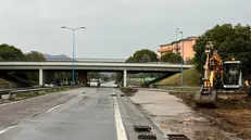 Il ponte di via Volturno la scorsa estate dopo l'incidente - Foto Marco Ortogni Neg © www.giornaledibrescia.it