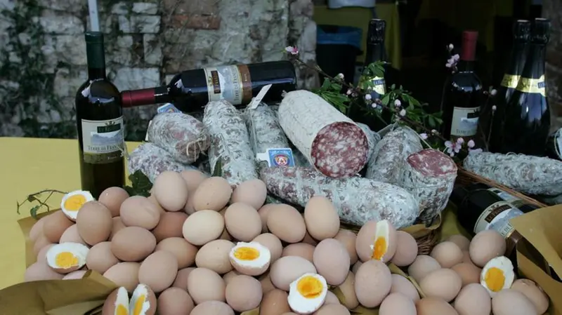 Salami e uova sode per Pasquetta - Foto New Eden Group © www.giornaledibrescia.it