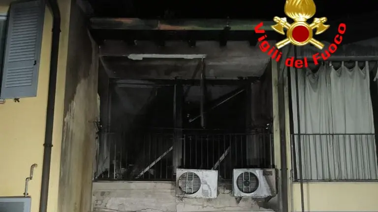 Il garage dell'abitazione di San Gervasio dopo l'incendio - Foto Vvf