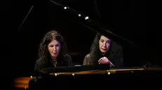 Le sorelle Katia e Marielle Labèque - Foto Facebook/Festival Pianistico Internazionale di Brescia e Bergamo