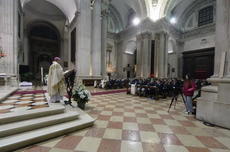 La Veglia pasquale in Duomo a Brescia