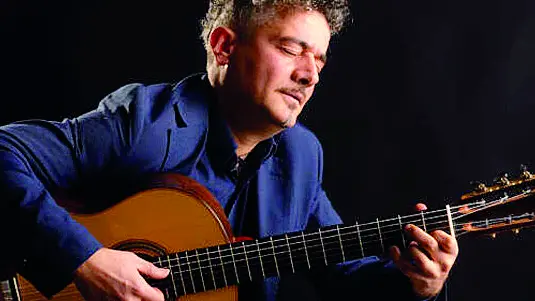 Il chitarrista Antonio D'Alessandro -  © www.giornaledibrescia.it