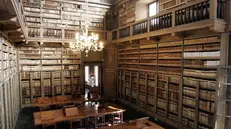La sala lettura della biblioteca Queriniana a Brescia - New Eden Group © www.giornaledibrescia.it