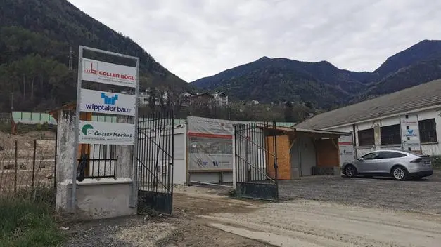 L'azienda in cui è avvenuto l'infortunio mortale - Foto Fabio De Villa Alto Adige