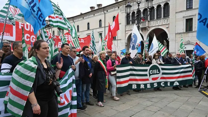 La manifestazione organizzata a Brescia per il Primo maggio
