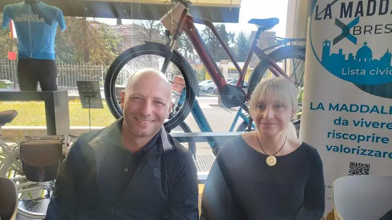 Alessandro Maccabelli ed Eliana Tonolini della lista La Maddalena per Brescia - Foto © www.giornaledibrescia.it