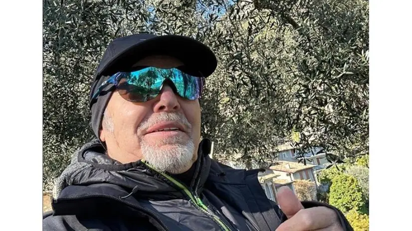 Vasco Rossi tra gli ulivi di Gardone Riviera - Foto tratta dal suo profilo Instagram