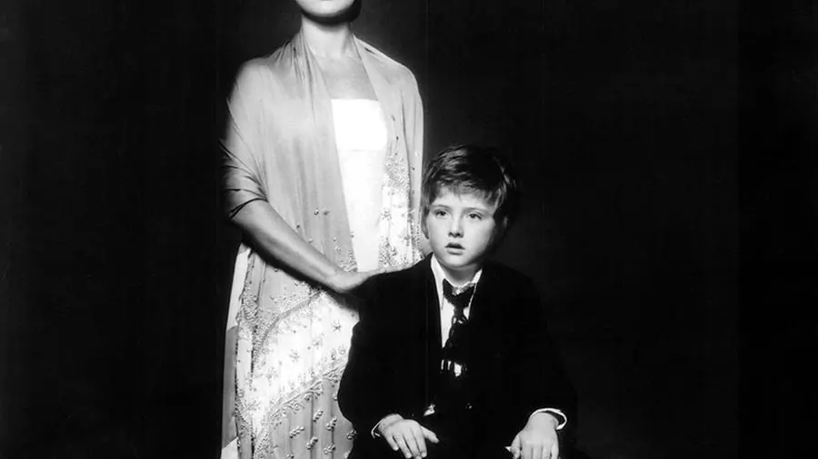 Virna Lisi ritratta con il figlio Corrado Pesci da Gianni Turillazzi