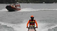 I mezzi di soccorso della Guardia Costiera attivi sul lago di Garda - © www.giornaledibrescia.it