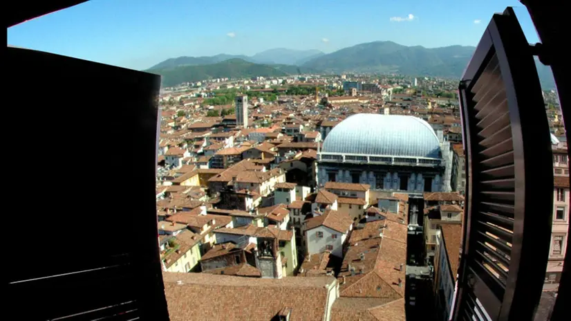 Una veduta panoramica del centro storico di Brescia -  © www.giornaledibrescia.it