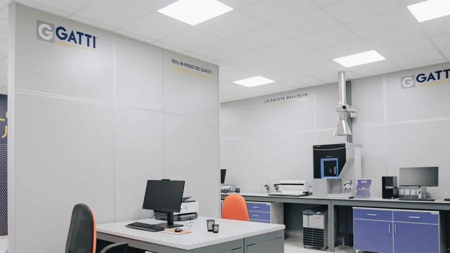 Nel laboratorio presente anche uno spettrometro a emissione ottica - © www.giornaledibrescia.it