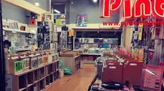 Una vista del negozio di dischi Pinto, in via Montello a Brescia