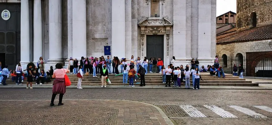 La Giornata Mondiale della Risata in piazza Paolo VI