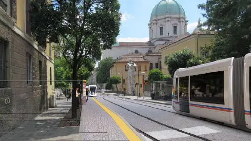 Un rendering del tram bresciano -  © www.giornaledibrescia.it