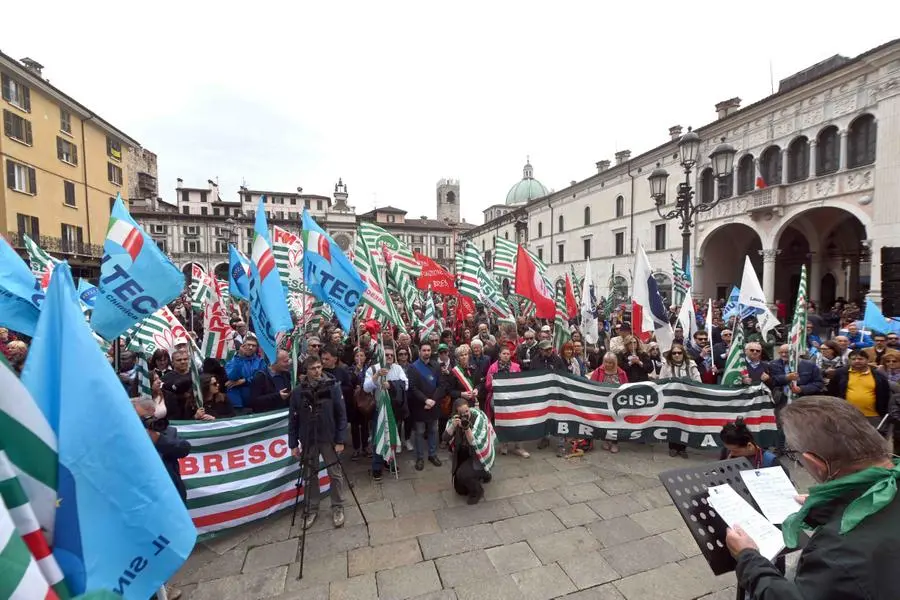 La manifestazione organizzata a Brescia per il Primo maggio