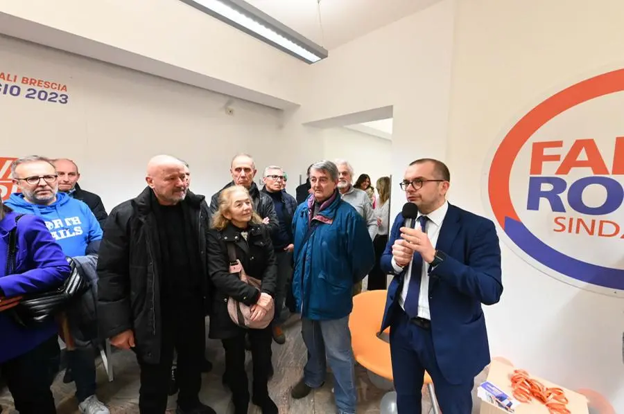L'inaugurazione della sede elettorale di Fabio Rolfi