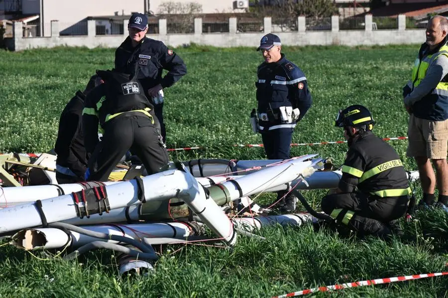 L'antenna a forma di esagono precipitata a Folzano