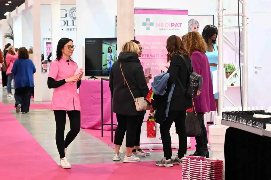 Cosmodonna per quattro giorni al Brixia Forum