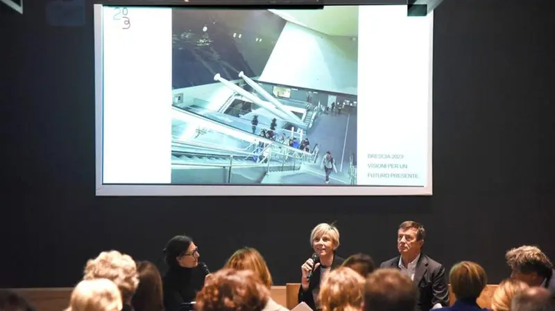 Alcuni momenti della presentazione delle mostre alla Triennale