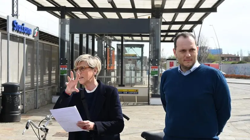 Laura Castelletti e Federico Manzoni in via Sostegno
