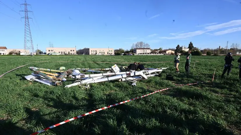 L'antenna a forma di esagono precipitata a Folzano
