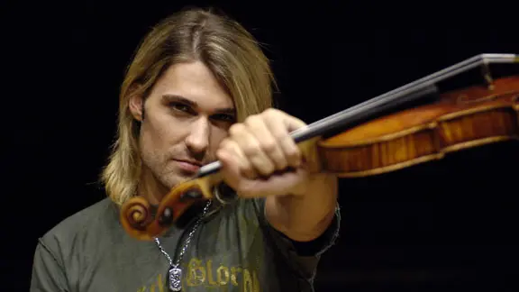 David Garrett, violinista, farà un concerto il 25 luglio in piazza Loggia