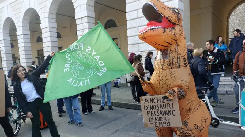Il corteo degli attivisti è partito da piazzale Arnaldo