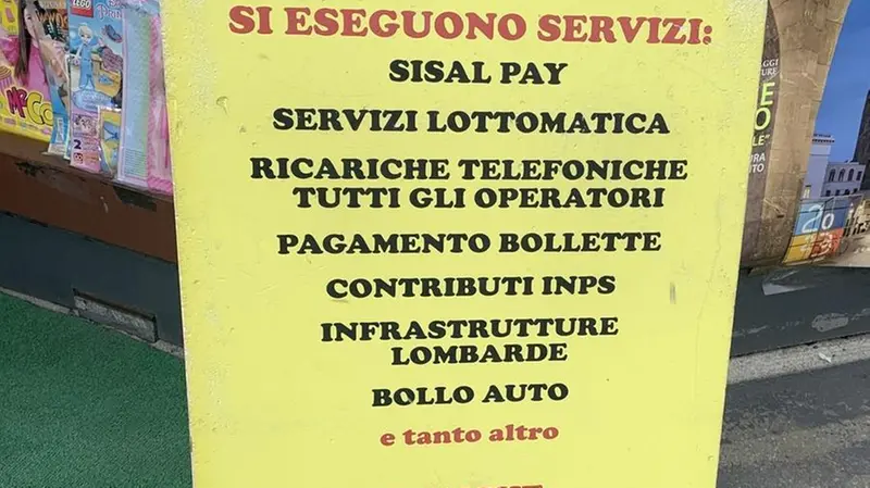 Dalle ricariche telefoniche al servizio libreria: le edicole provano a innovare -© www.giornaledibrescia.it