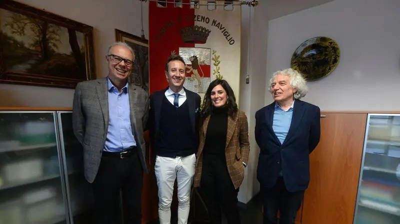 Da sinistra: Monteferrario, il sindaco Ferretti, l’assessora Bezzi e l’arch. Cassarino - © www.giornaledibrescia.it