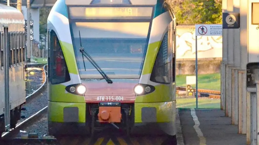 Un convoglio di Trenord - © www.giornaledibrescia.it