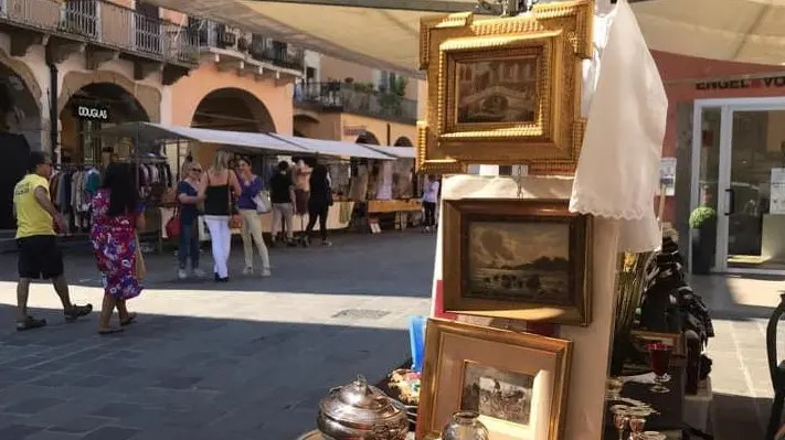 Domenica torna il mercatino dell’antiquariato - © www.giornaledibrescia.it