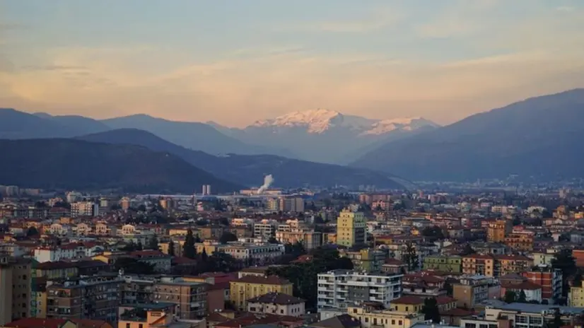 Una veduta panoramica di Brescia - Foto Thomas Morani © zoom.giornaledibrescia.it