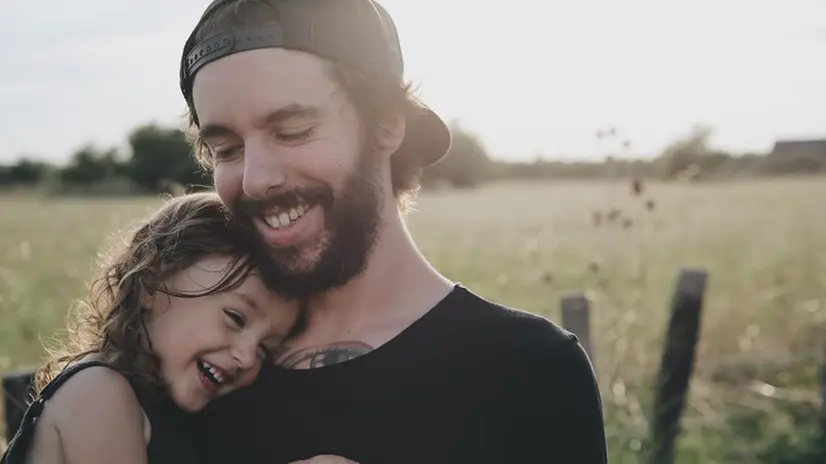 Un papà con la figlia