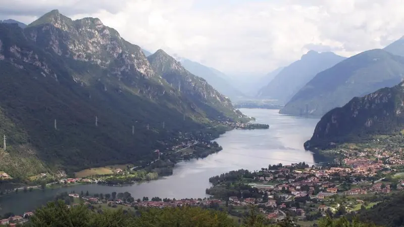 Una veduta del lago d'Idro - © www.giornaledibrescia.it