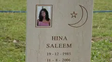 Donata da un benefattore, la nuova lapide di Hina Saleem - © www.giornaledibrescia.it