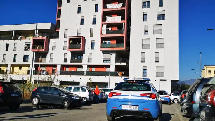 L'occupazione delle Case del Sole in via Milano