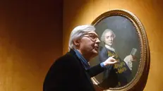 Rinascimento della cultura.  Vittorio Sgarbi durante una recente visita alla Pinacoteca Tosio-Martinengo