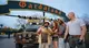 I cosplayer che hanno posato le prime piante del labirinto targato Jumanji a Gardaland