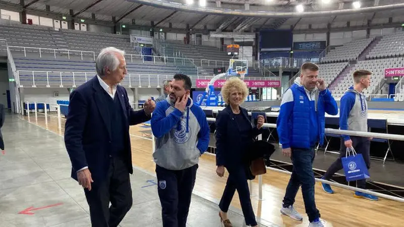 Il presidente del Coni Malagò al PalaLeonessa con Bragaglio, Magro e De Benedetto