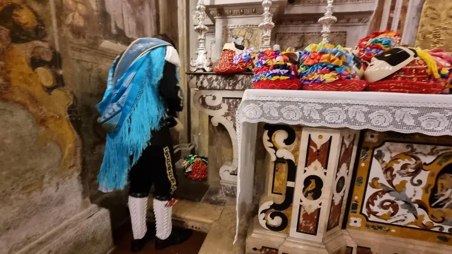 A Bagolino la messa solenne in San Giorgio: il Carnevale può iniziare
