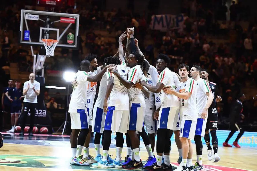 Basket, la finale di Coppa Italia tra Germani Brescia e Virtus Bologna