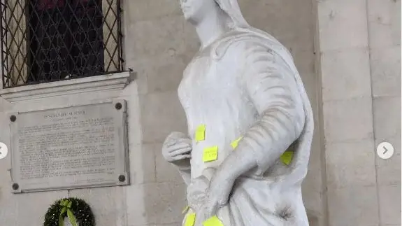 La Lodoiga, la statua che dava voce ai bresciani - Foto tratta dal profilo Instagram lara_guida_turistica_brescia