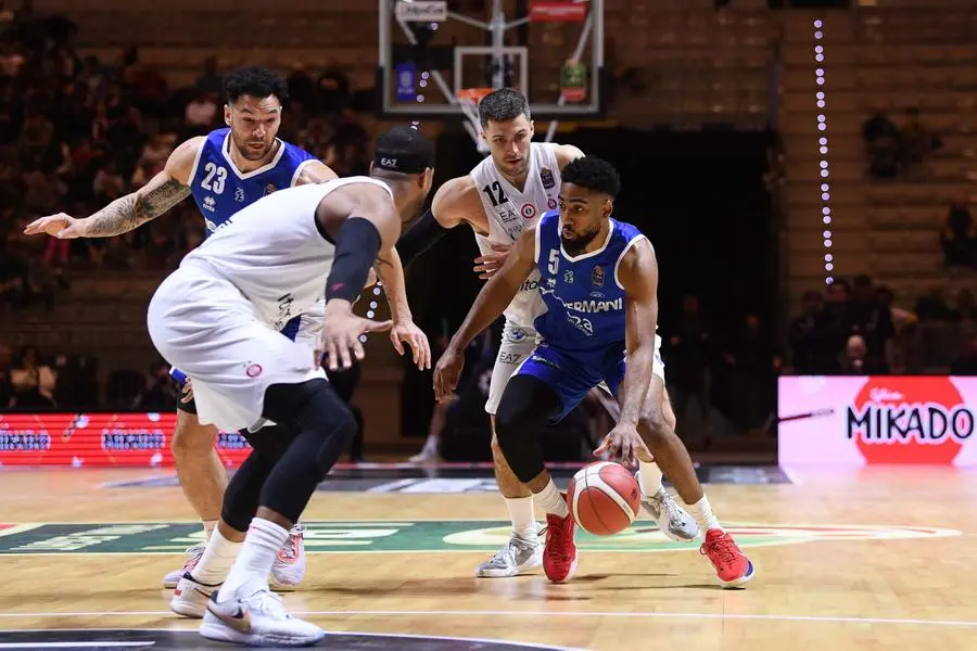 Germani-Olimpia Milano a Torino