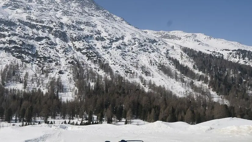 Una vettura durante la scorsa edizione della Coppa delle Alpi © www.giornaledibrescia.it